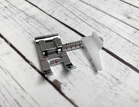 Лапка Janome 202218005 с регулируемым направителем