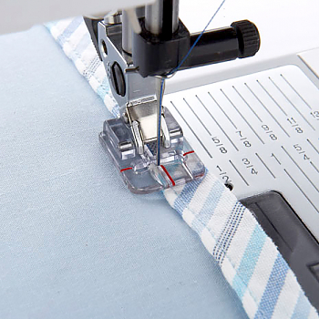 Лапка Pfaff 820918-096 для канта